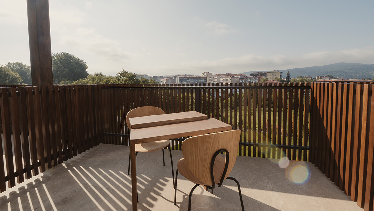 Habitación superior con balcón